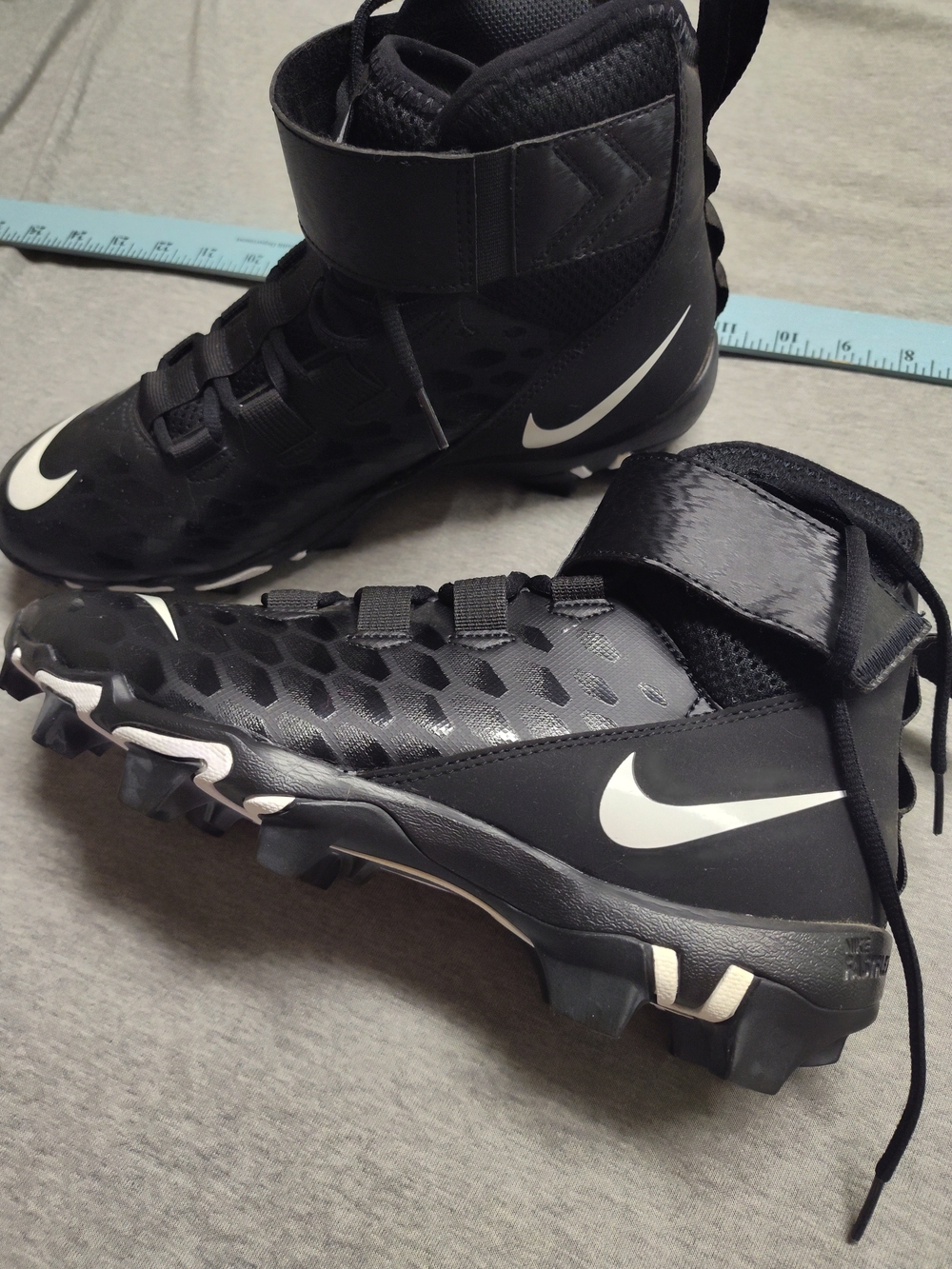 Nike Black Cleats with Strap - Men's Football/Soccer Shoes